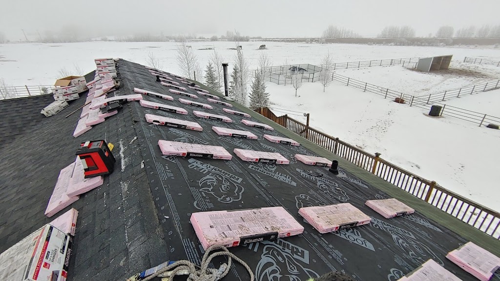 Roofed In LTD. | 5826 41 St Crescent, Red Deer, AB T4N 1B6, Canada | Phone: (403) 321-5742