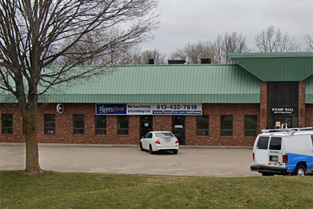 Floors First Mid-Town Flooring & Furnishings | 850 OBrien Rd, Renfrew, ON K7V 0B4, Canada | Phone: (613) 432-7618