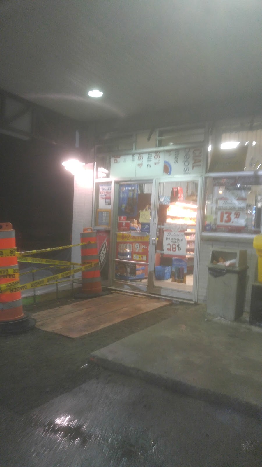 Place des Chênes | 163 Rue des Chênes O #135, Québec, QC G1L 1K6, Canada | Phone: (418) 929-2480