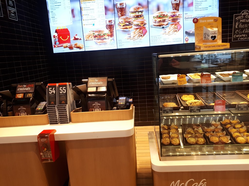 McDonalds | 63 Crowfoot Way NW, Calgary, AB T3G 2R2, Canada | Phone: (403) 241-1785