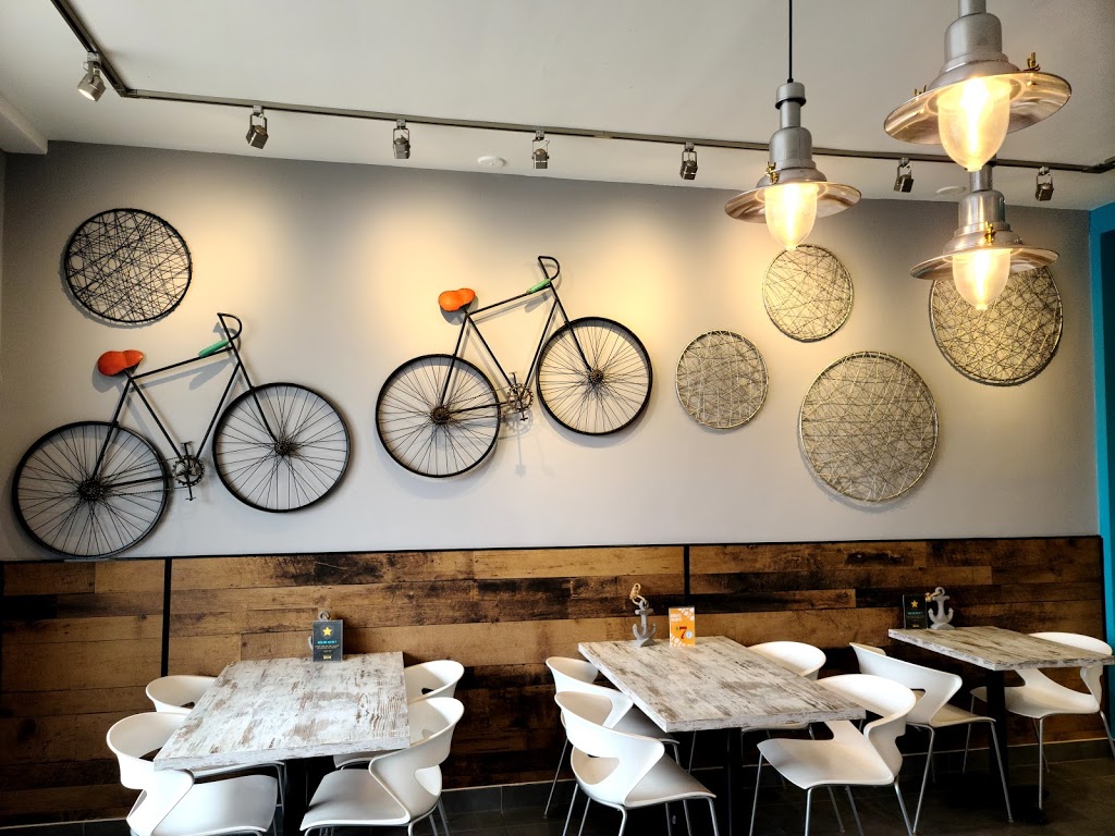 Mooring Eats | 2481 Lake Shore Blvd W, Etobicoke, ON M8V 1C5, Canada | Phone: (416) 253-7171