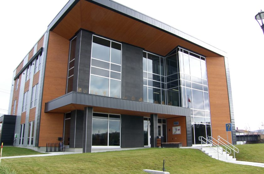 Tourist Centre Megantic Area | 5600 Rue Frontenac, Lac-Mégantic, QC G6B 1H5, Canada | Phone: (819) 583-5515