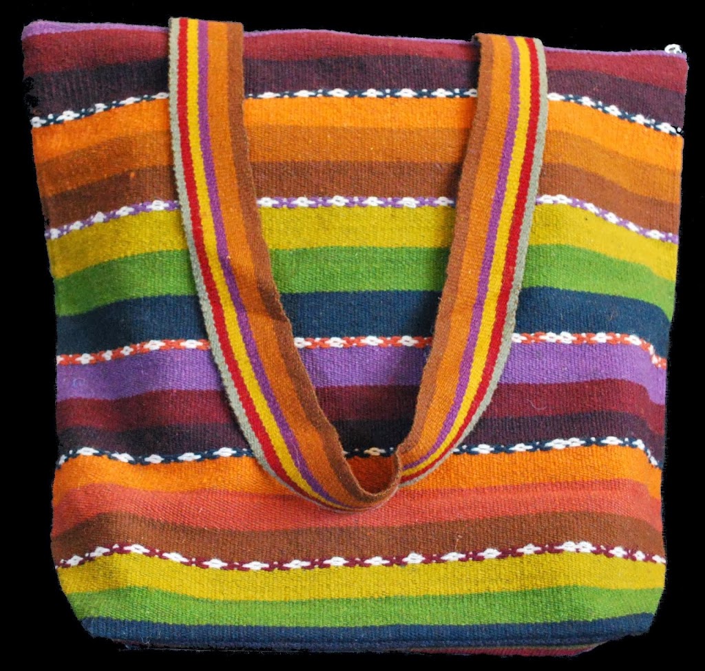 Artisanat Qenti | Avenue Bourbonnière, Montréal, QC H1X 2M5, Canada | Phone: (514) 374-6926