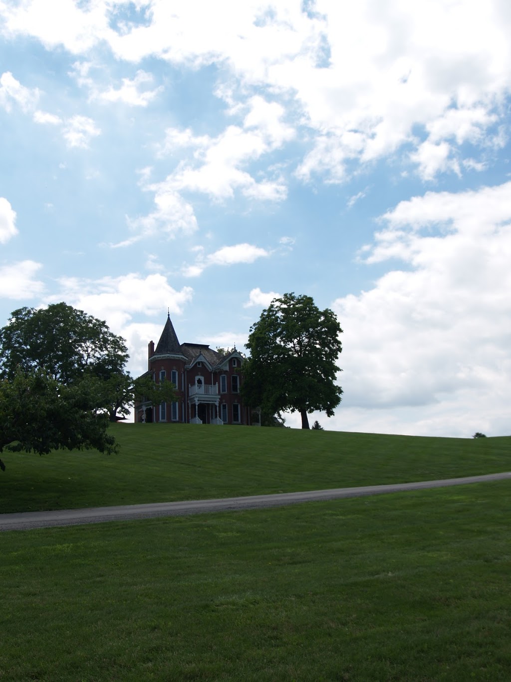 Cave Spring Vineyard | 4043 Cave Spring Rd, Beamsville, ON L0R 1B1, Canada | Phone: (905) 563-9393