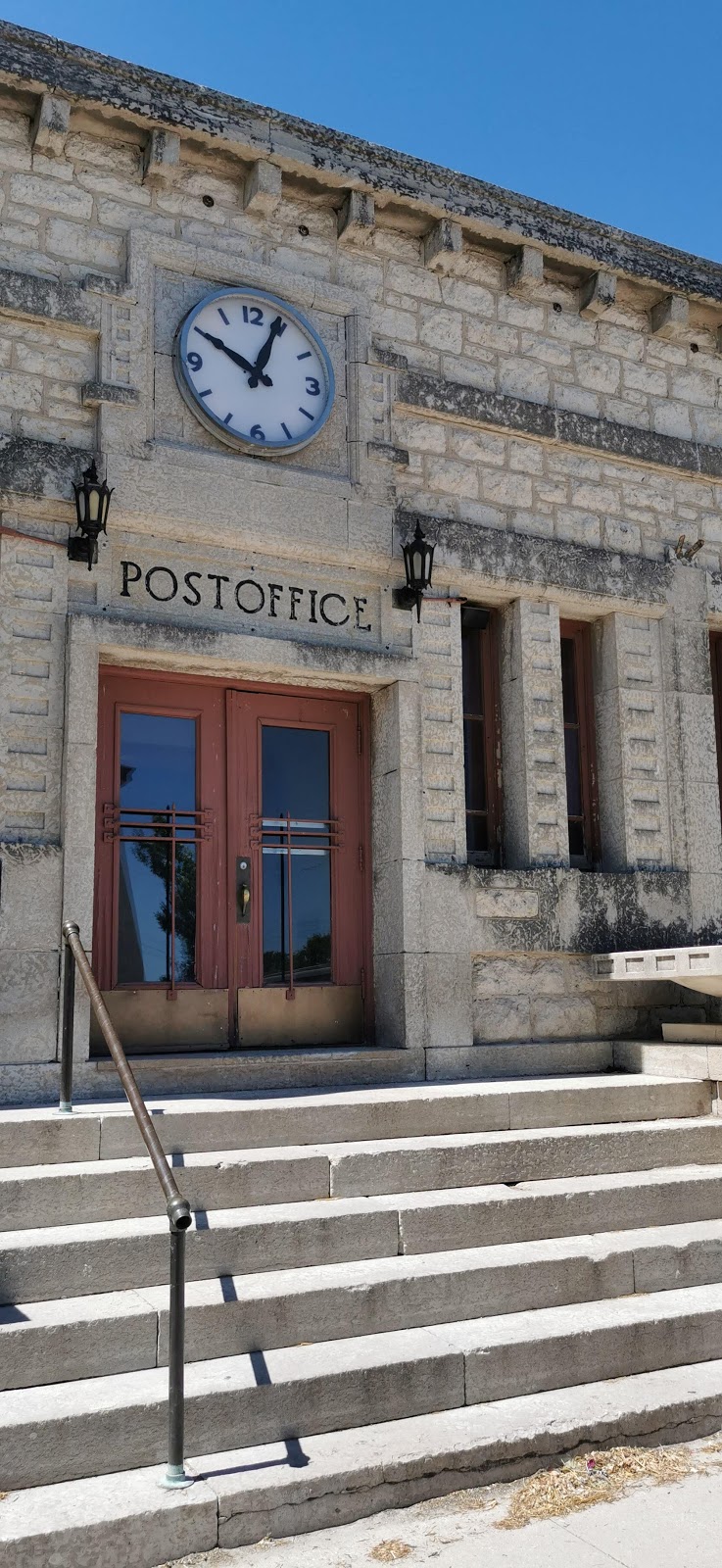 Stonewall Post Office. | 6-333 Main St, Stonewall, MB R0C 2Z0, Canada | Phone: (204) 467-5429
