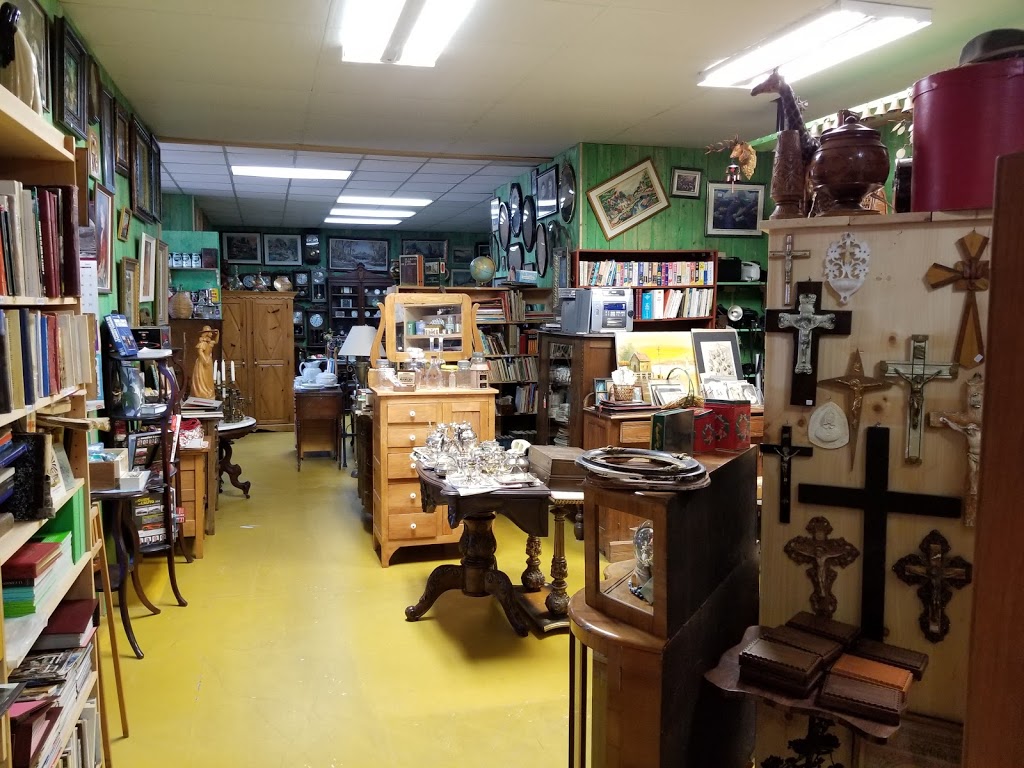 Les Trésors Antiques | 518 Route de lÉglise, Saint-Jean-Port-Joli, QC G0R 3G0, Canada | Phone: (418) 358-0900