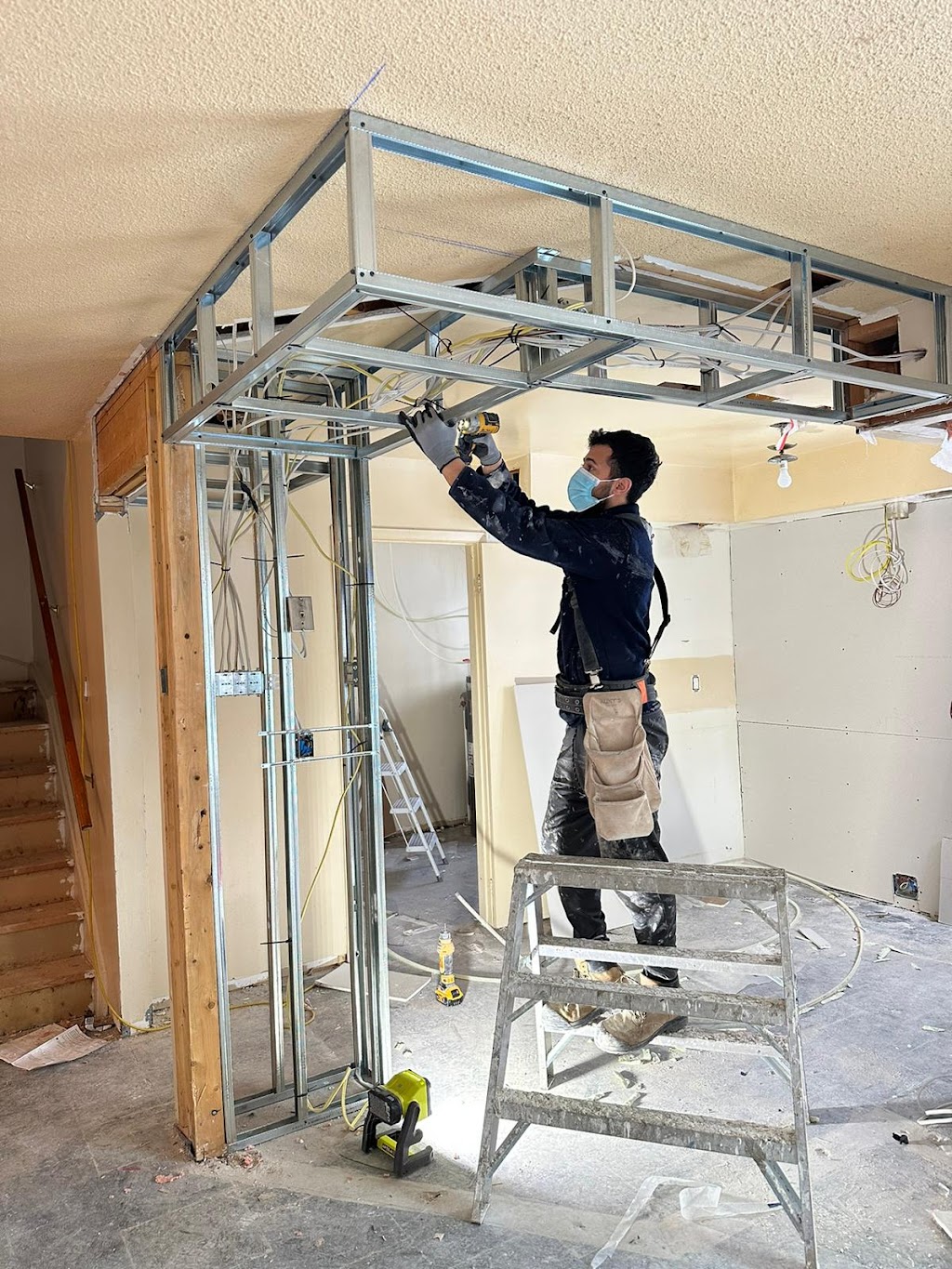 Renas Construction | 38 Prince George Cres, Barrie, ON L4N 0K9, Canada | Phone: (647) 642-6256