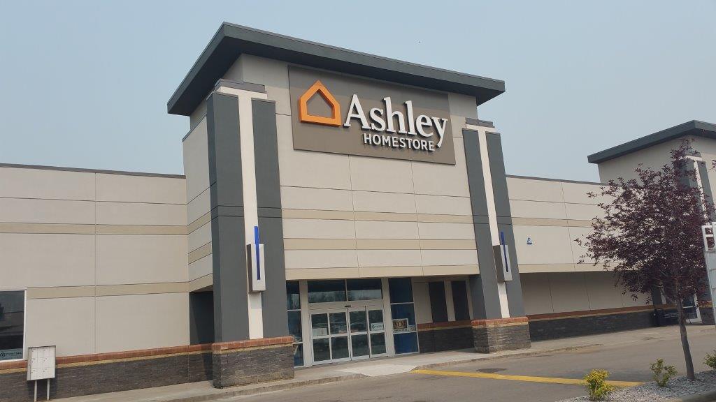 Ashley HomeStore | 13932 137 Ave NW, Edmonton, AB T5L 5H1, Canada | Phone: (780) 495-9550
