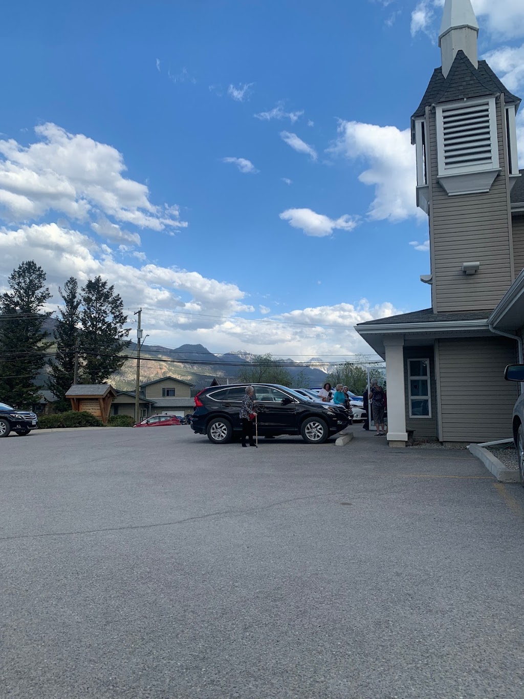 Christ Church Trinity | 110 7th Ave, Invermere, BC V0A 1K0, Canada | Phone: (250) 342-6644