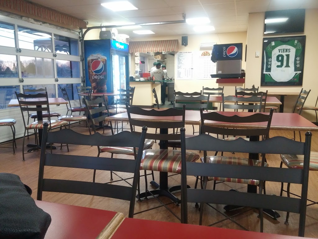Cantine Ô Ptit Creux | 2110 QC-112, Saint-Césaire, QC J0L 1T0, Canada | Phone: (450) 947-1700