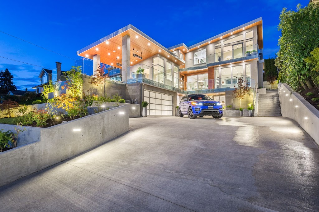 elinteriors | 2000 Panorama Dr #111, Port Moody, BC V3H 5J5, Canada | Phone: (778) 892-1957
