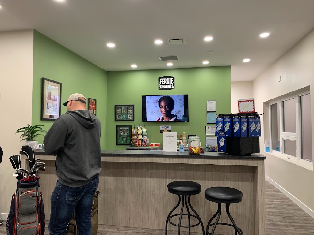 Drop Zone Golf Centre | 561 41 St N #2, Lethbridge, AB T1H 7B6, Canada | Phone: (403) 382-1159