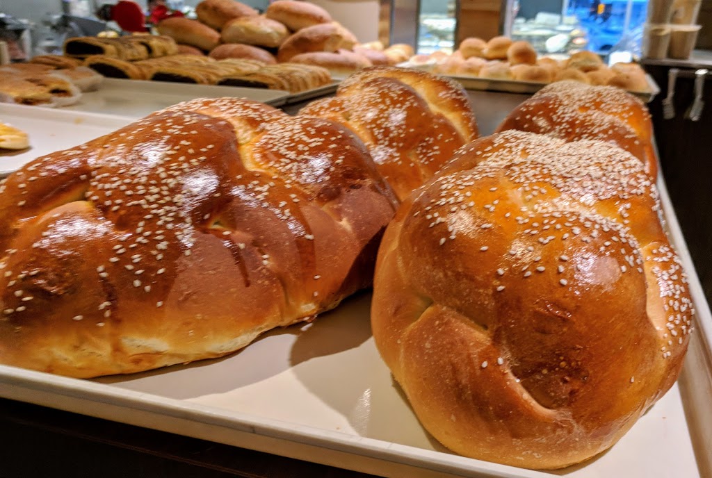 Tre Rose Bakery | 2098 Kipling Ave, Etobicoke, ON M9W 4K5, Canada | Phone: (416) 747-5343