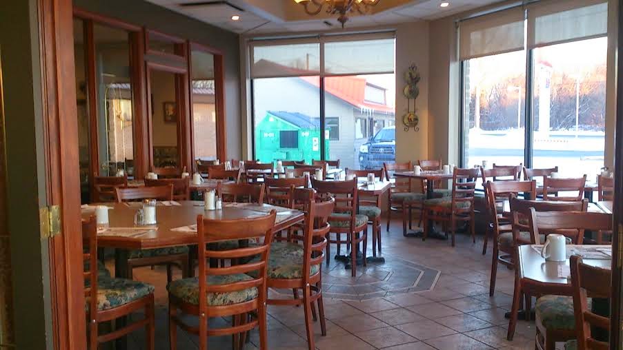 Resto-Bar lOasis | 820 QC-219, Saint-Jacques-le-Mineur, QC J0J 1Z0, Canada | Phone: (450) 245-1032