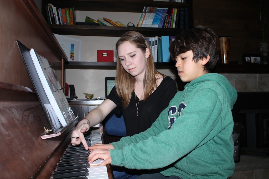 Moreens Piano Studio | 36 Alderwood St, Whitchurch-Stouffville, ON L4A 5C9, Canada | Phone: (647) 525-3561