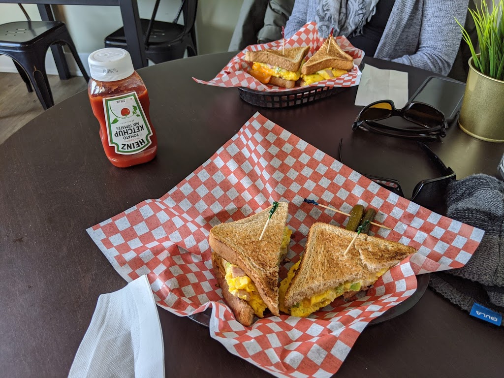 Joje Café | 113016 Hwy 7, Kaladar, ON K0H 1Z0, Canada | Phone: (613) 336-2233