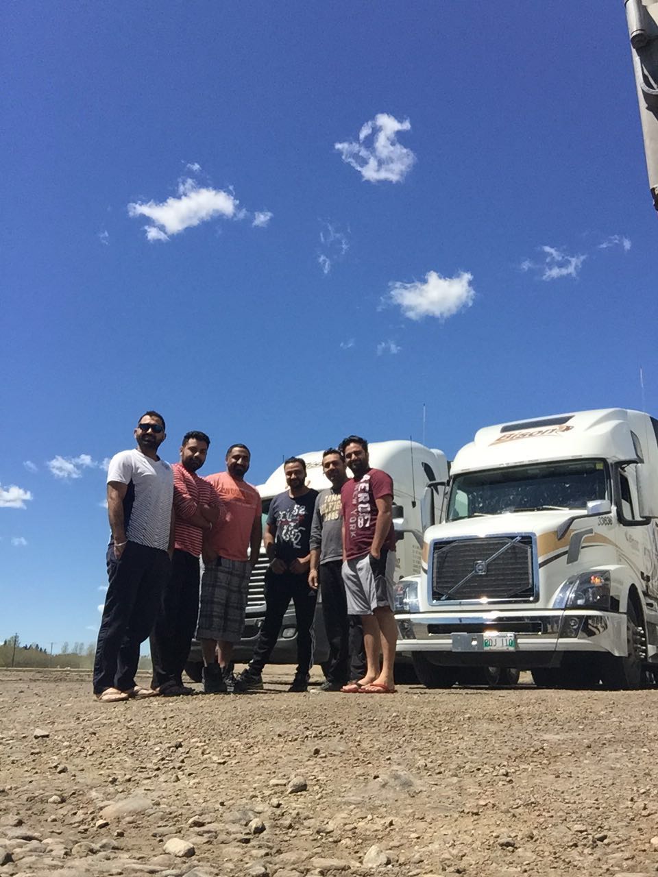 TST Overland Express | 5200 Maingate Drive, Mississauga, ON L4W 1G5, Canada | Phone: (905) 625-7500