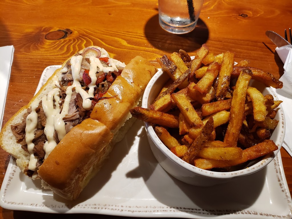 Billys Taphouse | 305 Talbot St N, Essex, ON N8M 2E2, Canada | Phone: (519) 776-7094