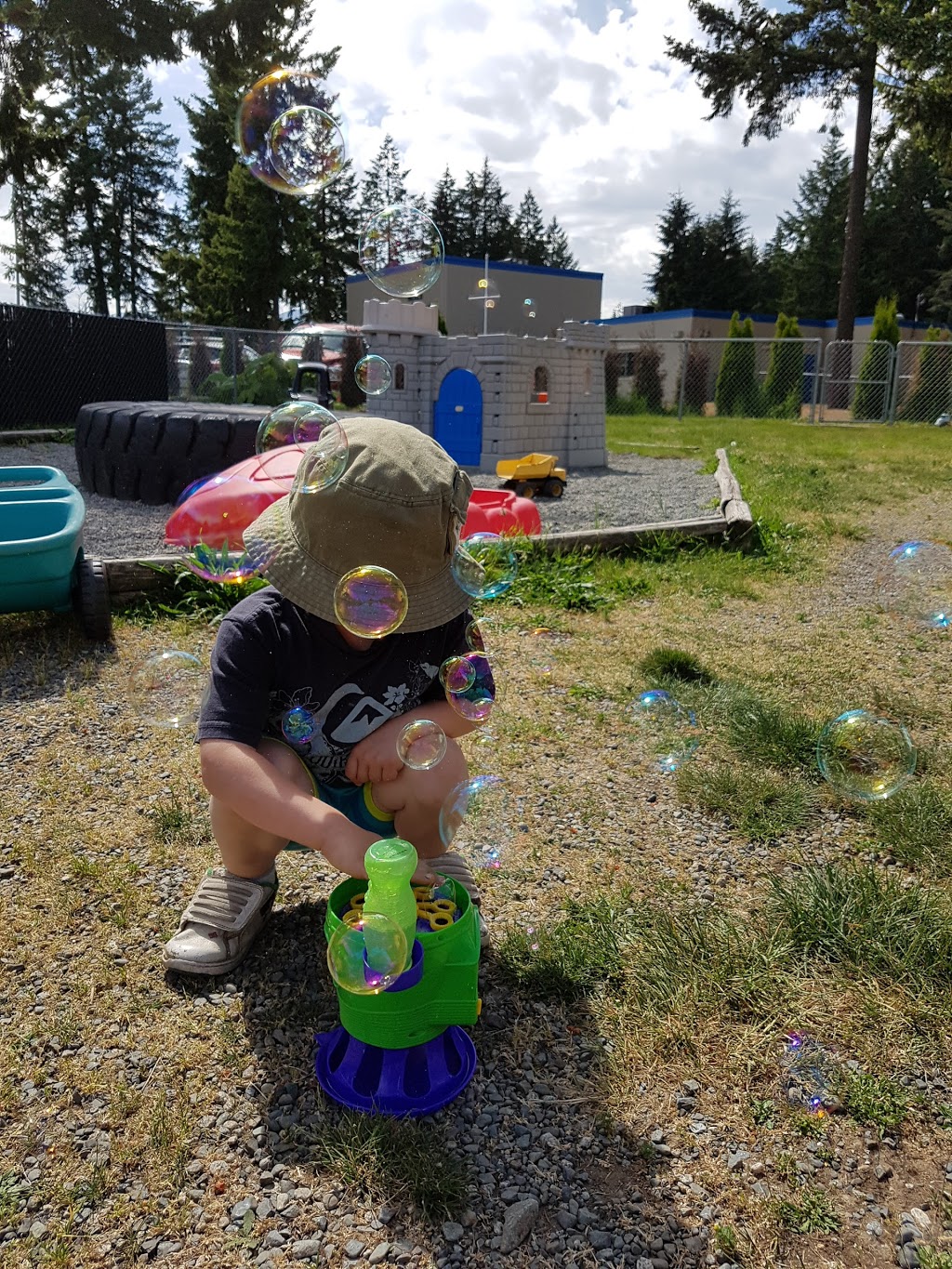 Kids-R-Unique | 3505 Hallberg Rd, Ladysmith, BC V9G 1K1, Canada | Phone: (250) 245-7400