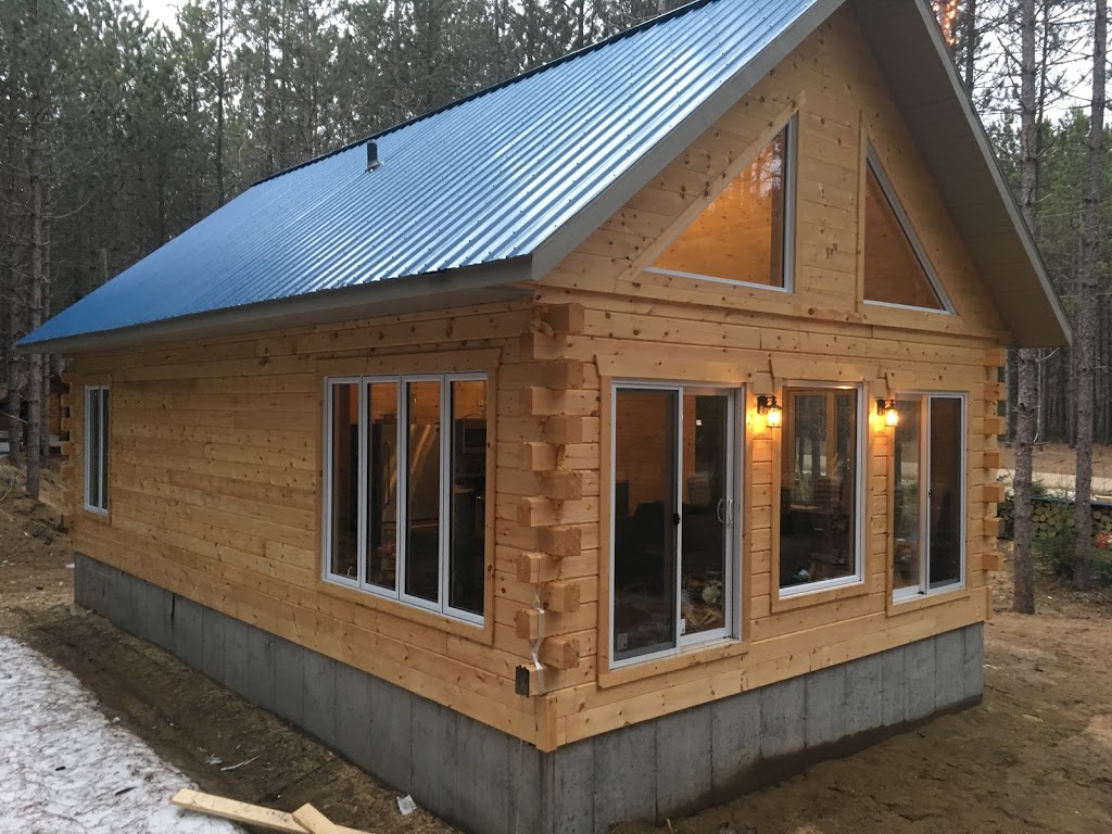 Chalet le Soleil Royal | 1 Chemin du Sommet, Val-des-Bois, QC J0X 3C0, Canada | Phone: (819) 968-6008