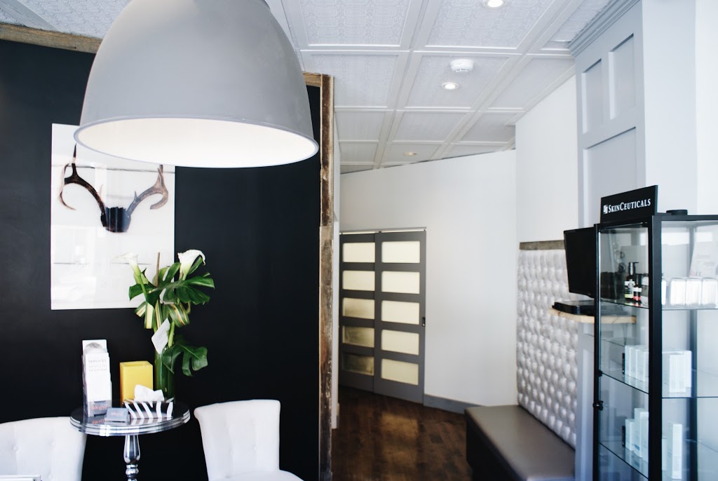 Espace Skins Montréal | 4638 Boul St-Laurent, Montréal, QC H2T 1R3, Canada | Phone: (514) 843-7546