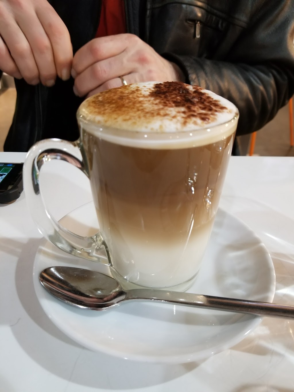 Resto Capucine | 7000 Boulevard Maurice-Duplessis, Montréal, QC H1G 0A1, Canada | Phone: (514) 328-7604