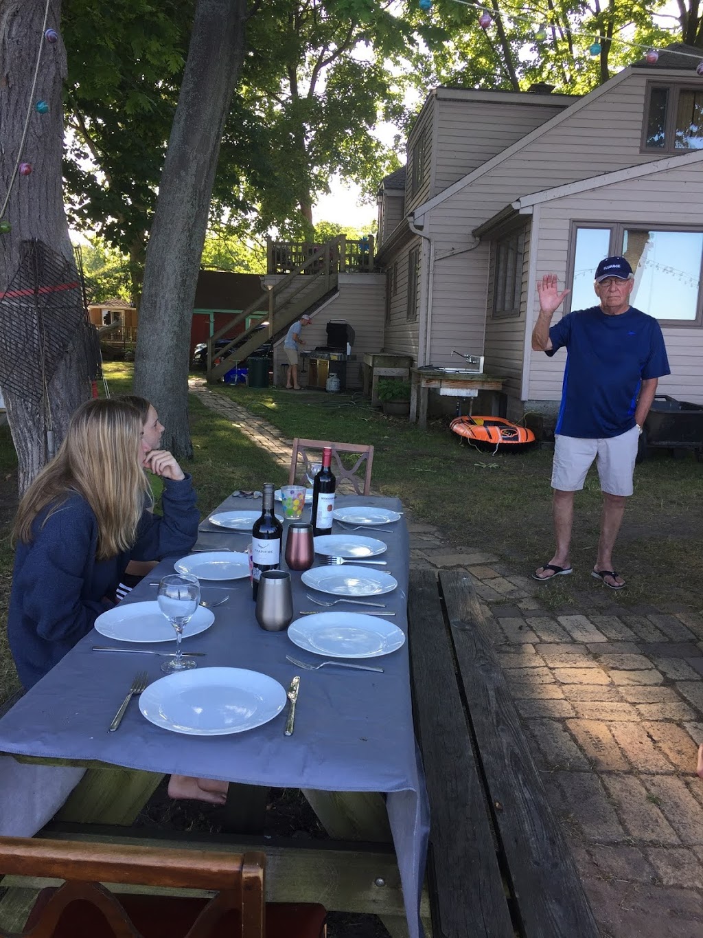 The Port Colborne Beach House | 208 Lakeshore Rd W, Port Colborne, ON L3K 2S2, Canada | Phone: (905) 835-5143