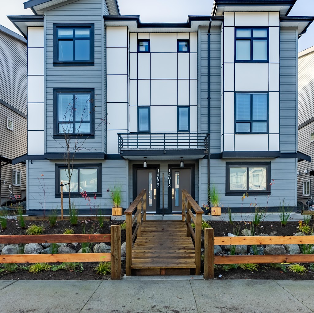 Lifemark Residences | 14022 60a Ave, Surrey, BC V3X 2N2, Canada | Phone: (604) 700-5761