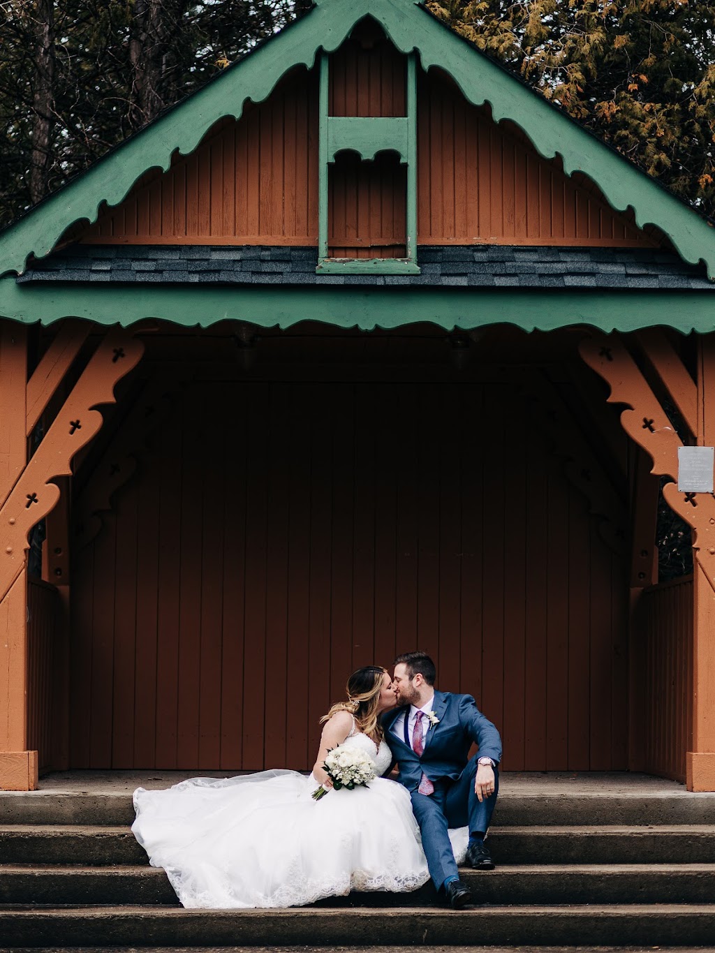 Christina Guida Photography | 26 Carey Ln, Bowmanville, ON L1C 0P2, Canada | Phone: (905) 926-9944