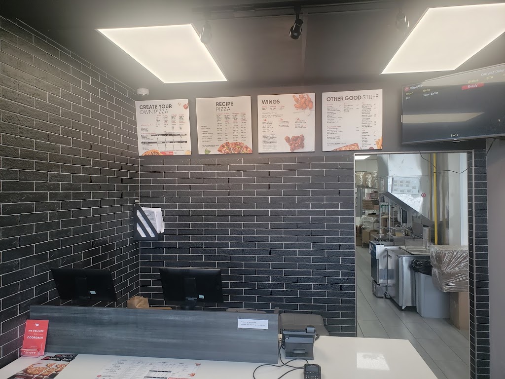 Pizza Hut London | 1255 Kilally Rd, London, ON N5Y 6K9, Canada | Phone: (519) 455-0172
