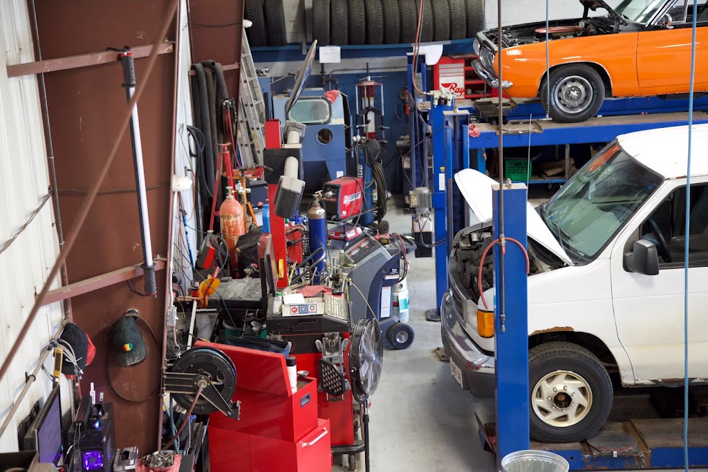 AE Auto Plus | 1225 Twinney Dr, Newmarket, ON L3Y 9E7, Canada | Phone: (905) 898-4430