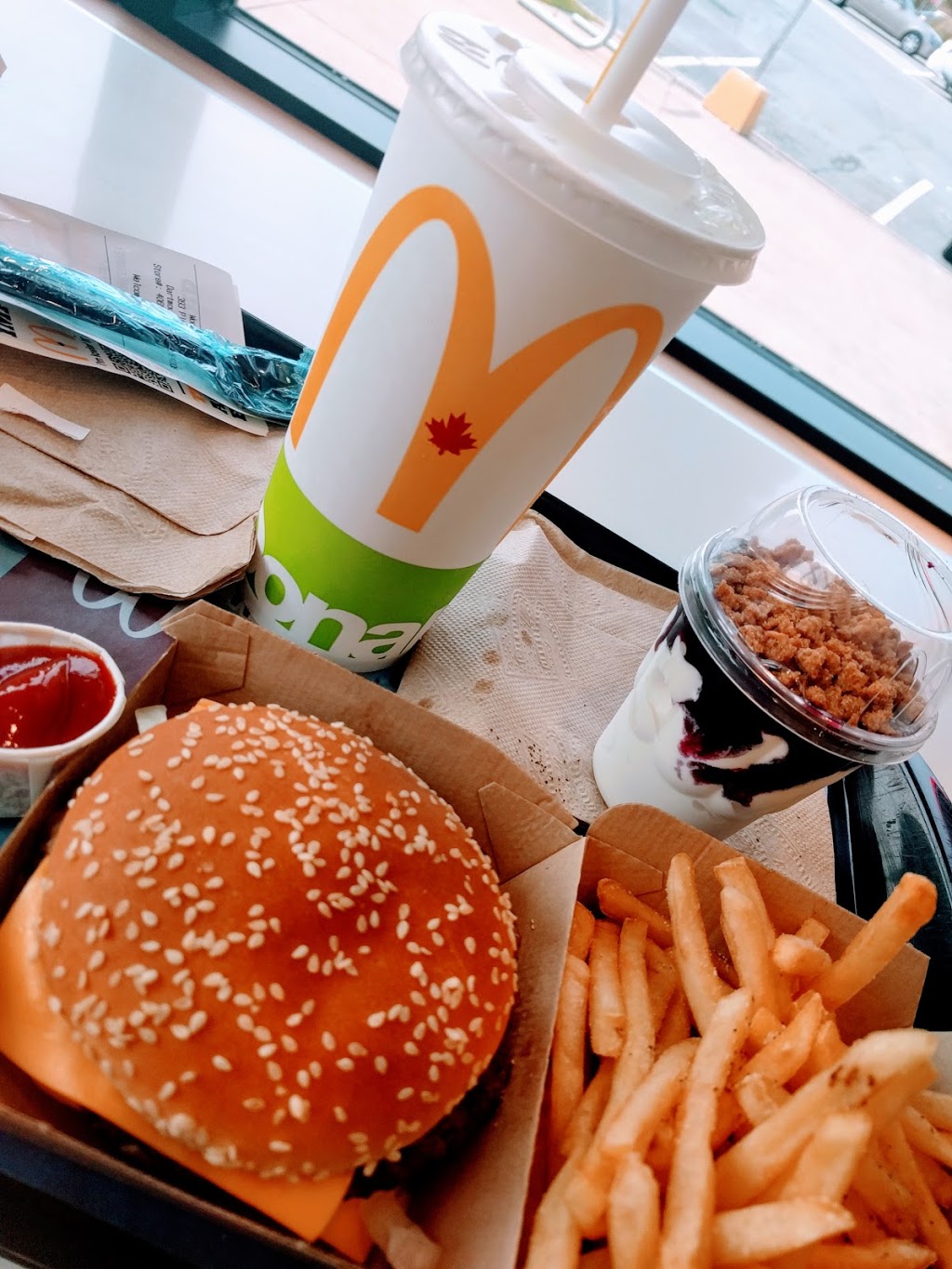 McDonalds Pleasant St, Woodside | 393 Pleasant St, Dartmouth, NS B2Y 0C4, Canada | Phone: (902) 465-4209