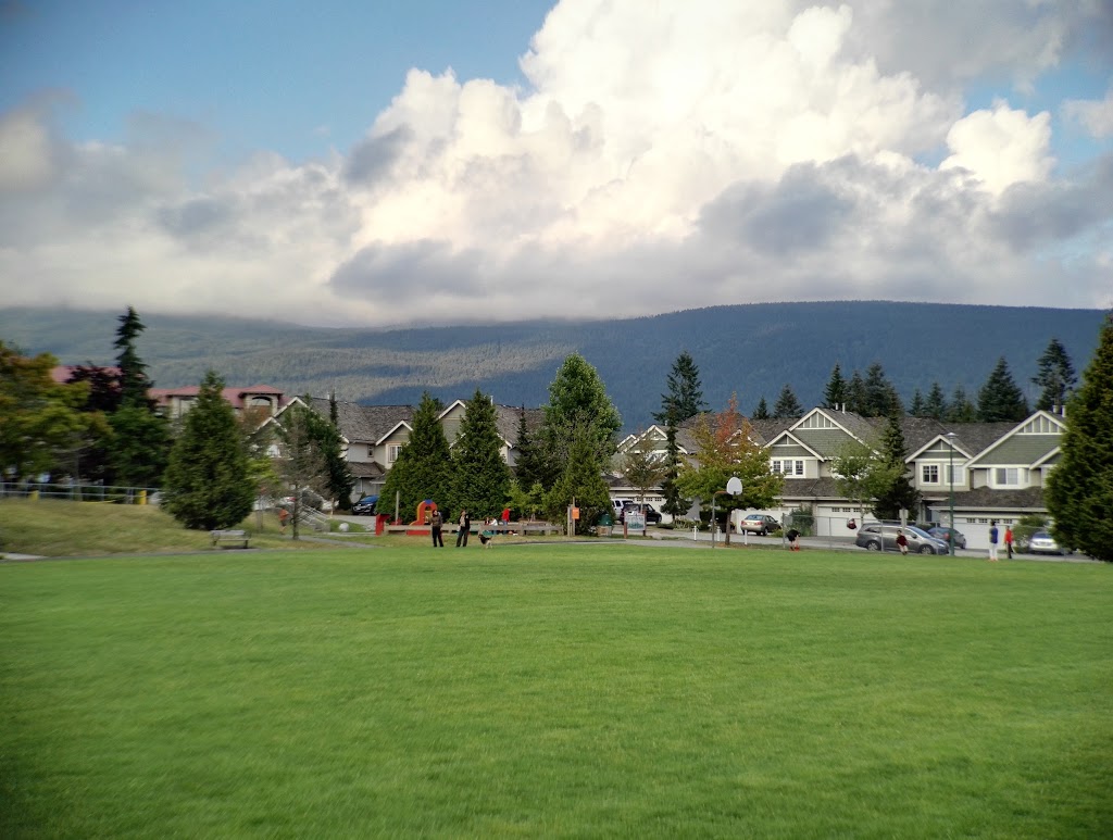 Hampton Park | 1760 Paddock Dr, Coquitlam, BC V3E 3N8, Canada | Phone: (604) 927-3000