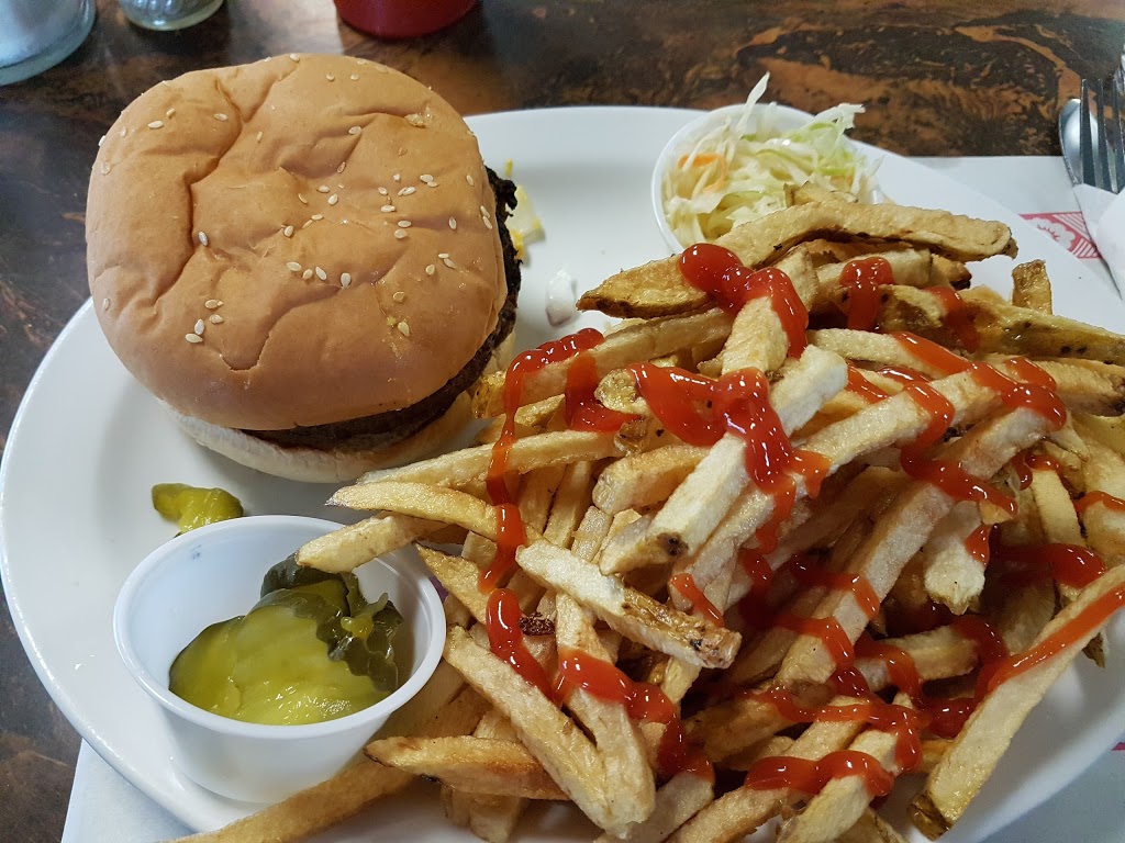 Chateau Guay Motel Restaurant | 2865 Kingsway, Sudbury, ON P3B 2G4, Canada | Phone: (705) 566-1501