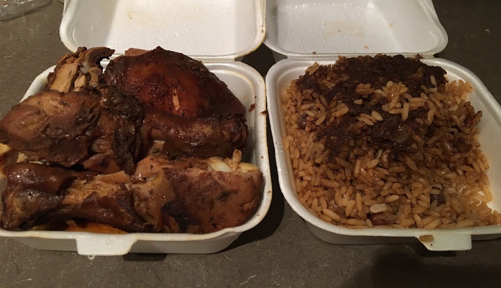 Alberts Real Jamaican Foods | 542 St Clair Ave W, Toronto, ON M6C 2R6, Canada | Phone: (416) 658-9445