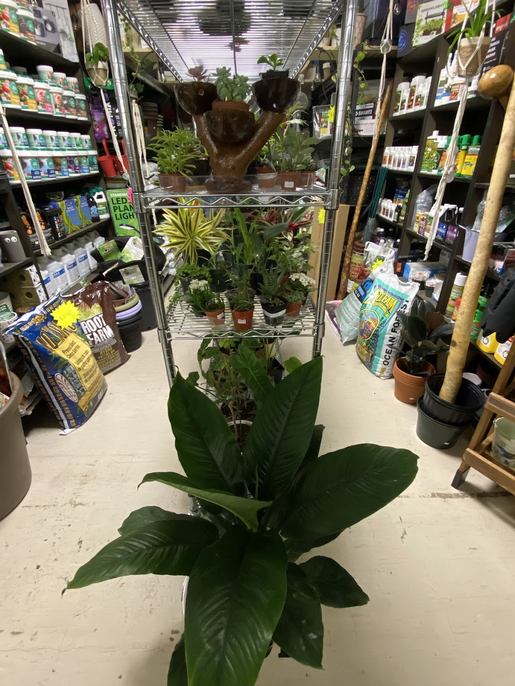 Grow Pro Equipment & Supplies | 1281 Ilona Park Rd, Pickering, ON L1W 1E5, Canada | Phone: (647) 457-7709