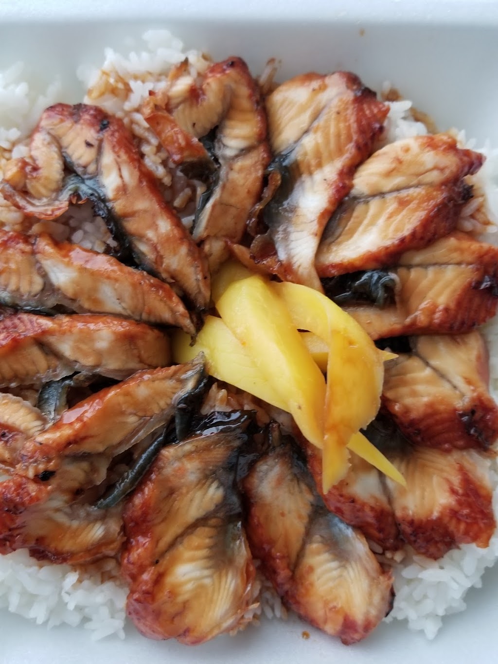 Sushi Mountain | 1540 Dundas St E, Whitby, ON L1N 2K7, Canada | Phone: (905) 665-6638