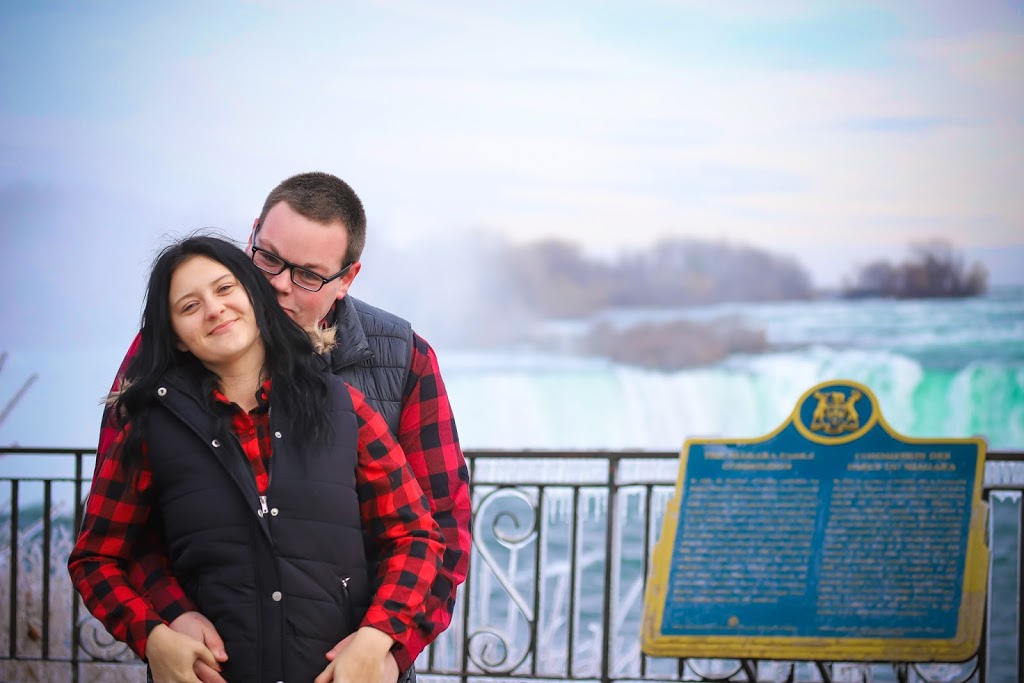 Full Xposure Photography | 309 Brock St, Fort Erie, ON L2A 2X1, Canada | Phone: (289) 969-7879