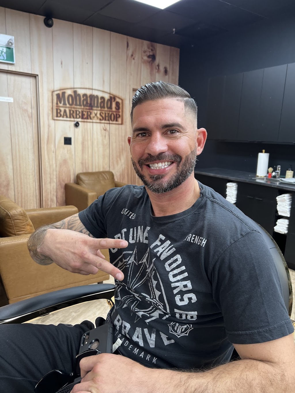 Mohamads Barber Shop | 425 University Ave E N, Waterloo, ON N2K 4C9, Canada | Phone: (519) 744-3330