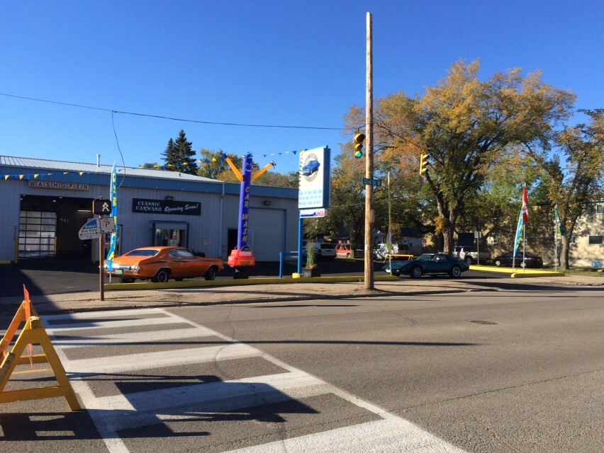 Classic Carwash | 319 33rd Street West, Saskatoon, SK S7L 0V3, Canada | Phone: (306) 249-9274