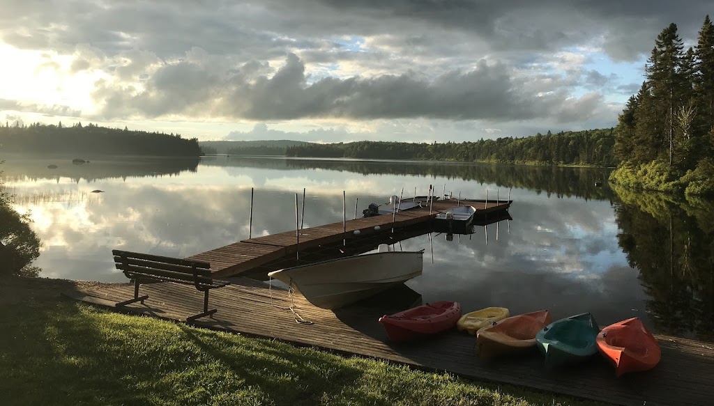 Pourvoirie Club Rossignol inc | Chemin du Lac McCaskill (km 34, Rivière-Rouge, QC J0T 1T0, Canada | Phone: (819) 688-6167