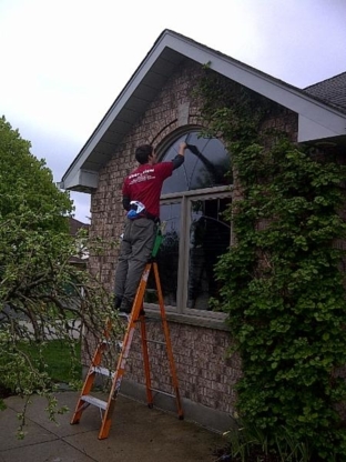 Klear View Window Cleaning Ltd | 655 Briardean Rd, Cambridge, ON N3H 4R6, Canada | Phone: (519) 651-2927