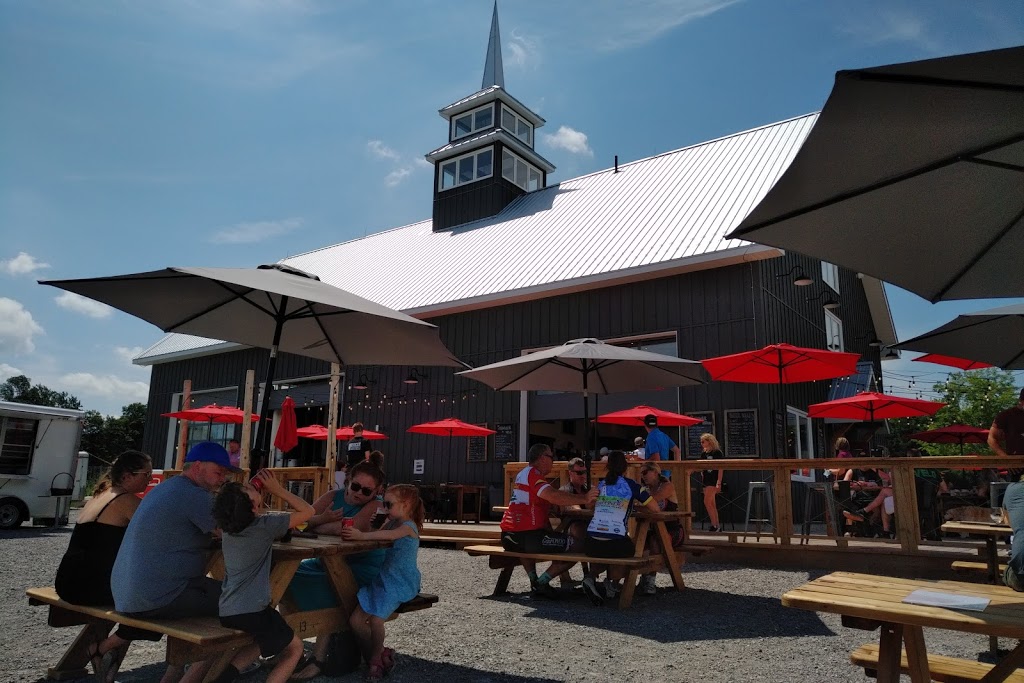 Quayles Brewery | 4567 12 Line N, Coldwater, ON L0K 1E0, Canada | Phone: (705) 298-0204