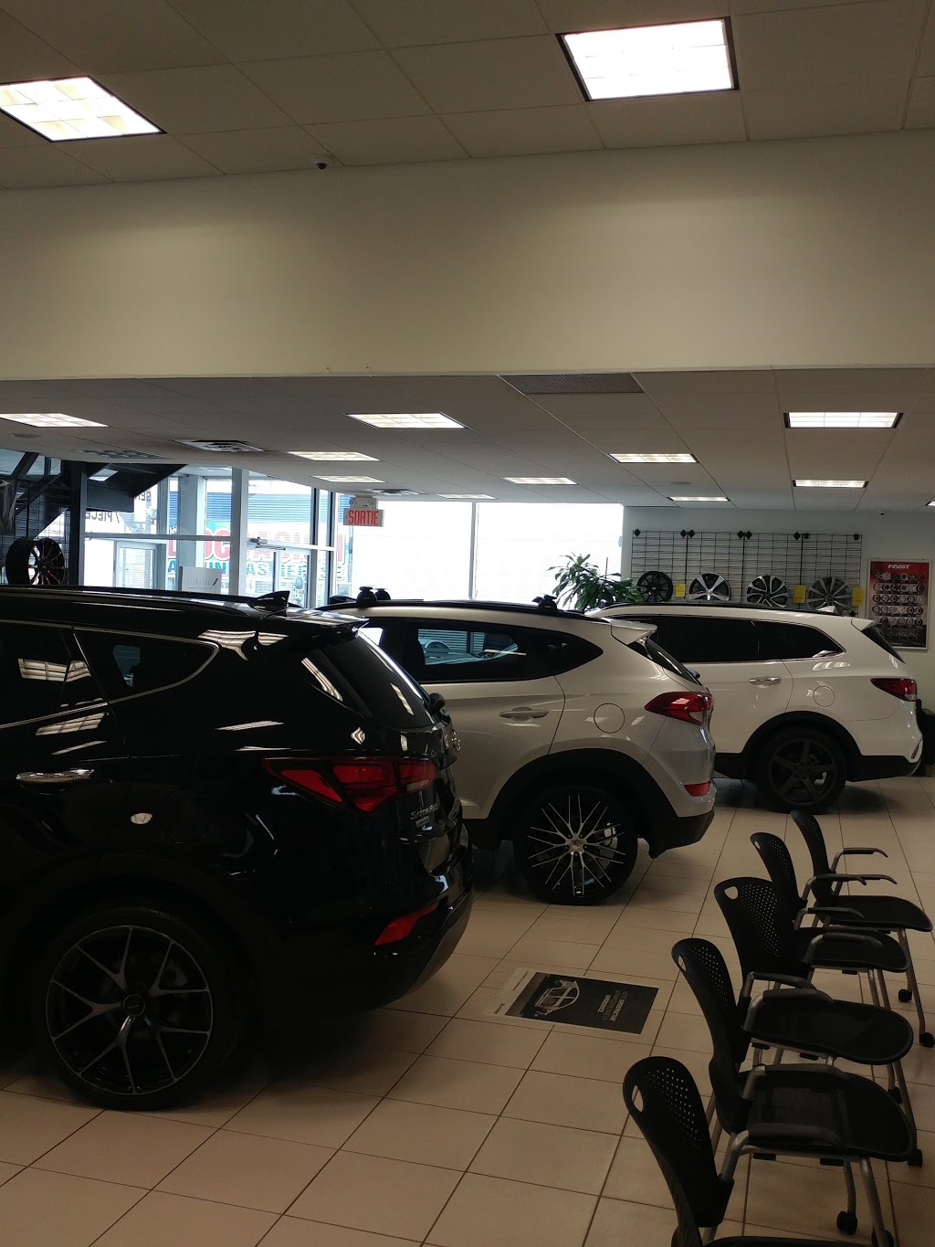 Chomedey Hyundai | 2480 Boulevard Curé-Labelle, Laval, QC H7T 1R1, Canada | Phone: (450) 682-6000