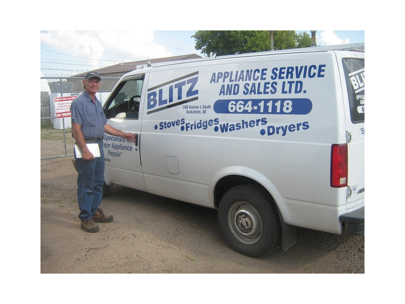 Blitz Appliance Service & Sales | 506 Avenue L S, Saskatoon, SK S7M 2H4, Canada | Phone: (306) 664-1118
