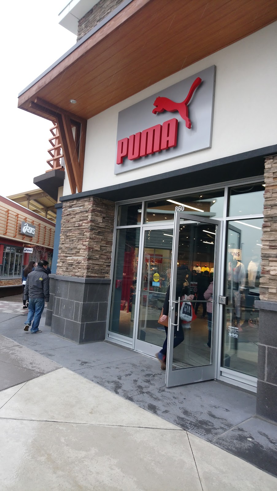 puma store in ottawa