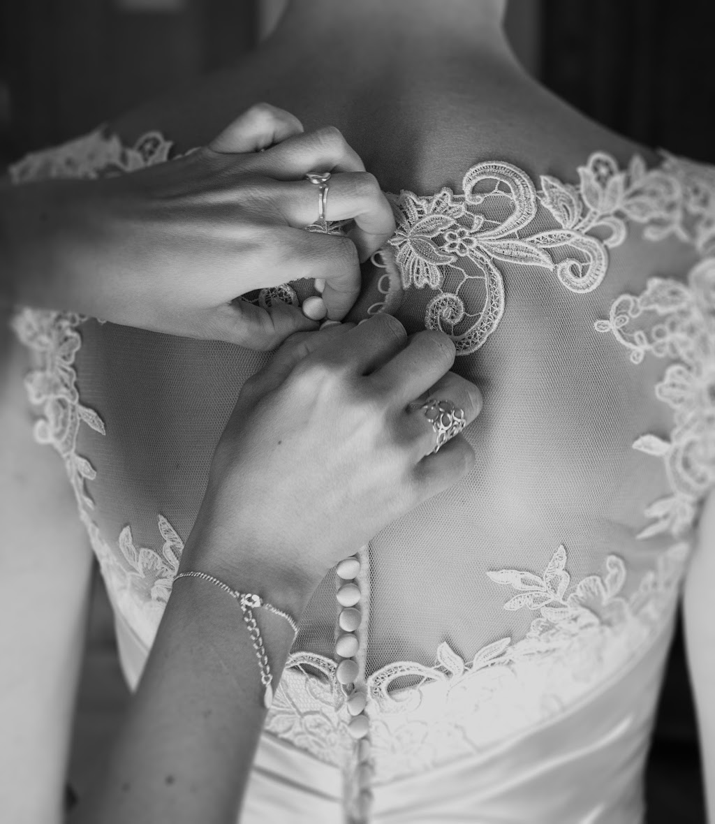 Olgas Alteration Services | 355 Trestle St, Manotick, ON K4M 0G1, Canada | Phone: (416) 737-7113