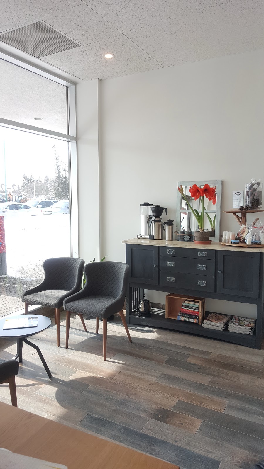 Population Hair Salon | 62 Stonehaven Dr, Kanata, ON K2M 2Y2, Canada | Phone: (613) 592-2076