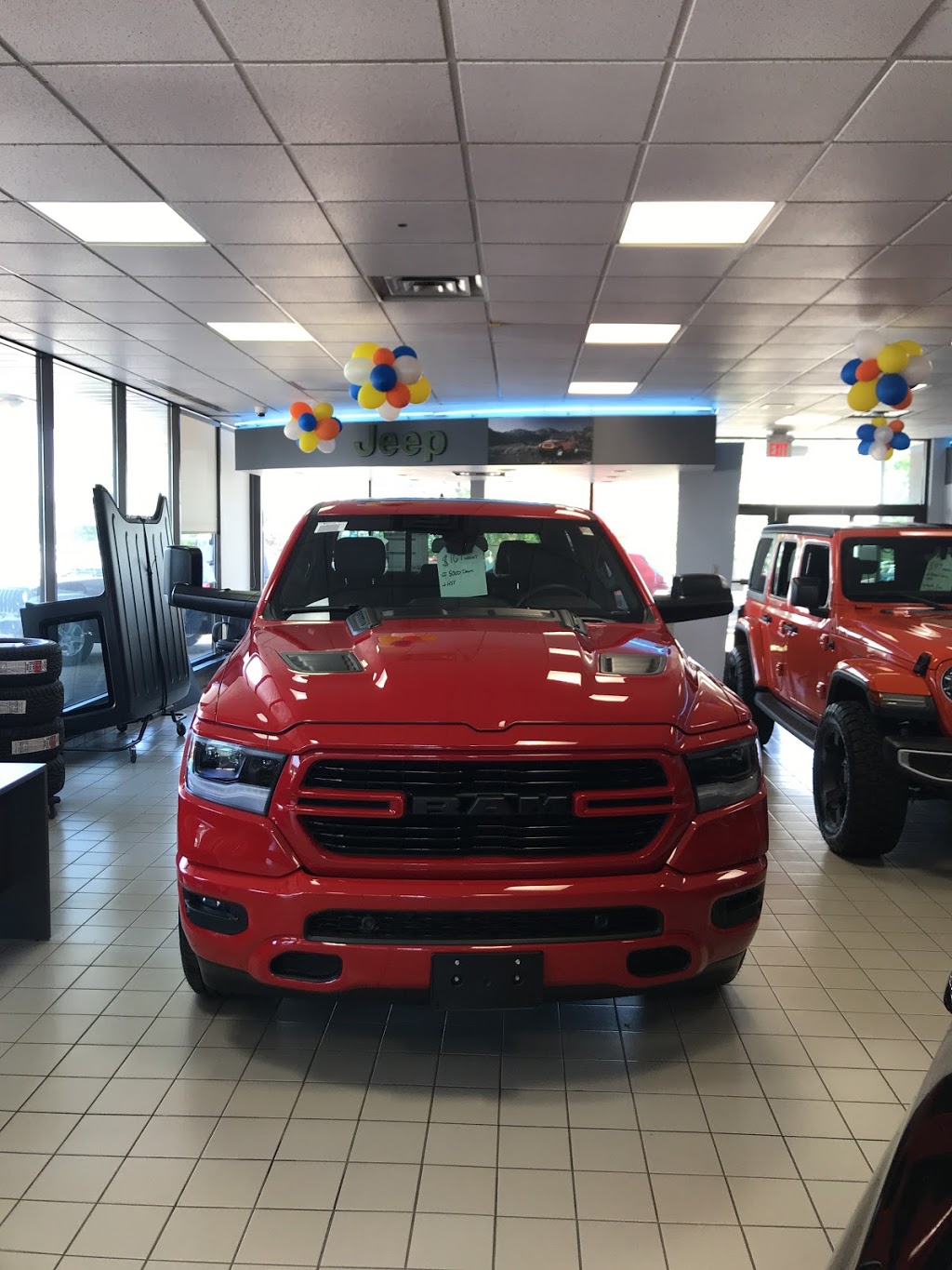 Finch Chrysler Dodge Jeep Ram | 590 Wharncliffe Rd S, London, ON N6J 2N4, Canada | Phone: (519) 686-1988