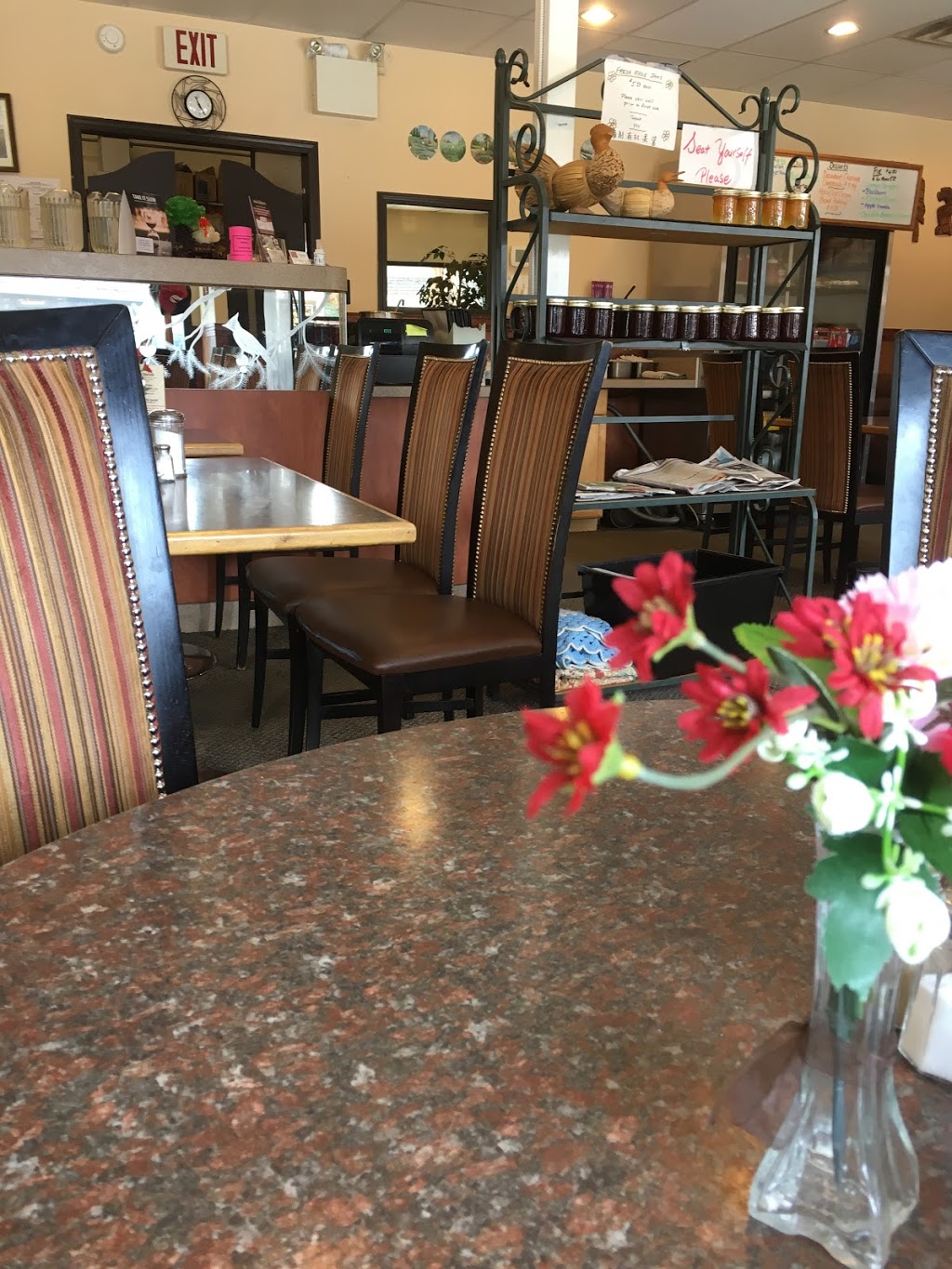 Bonnie Martin Restaurant | 2877 Mill St, Chemainus, BC V0R 1K0, Canada | Phone: (250) 246-1068